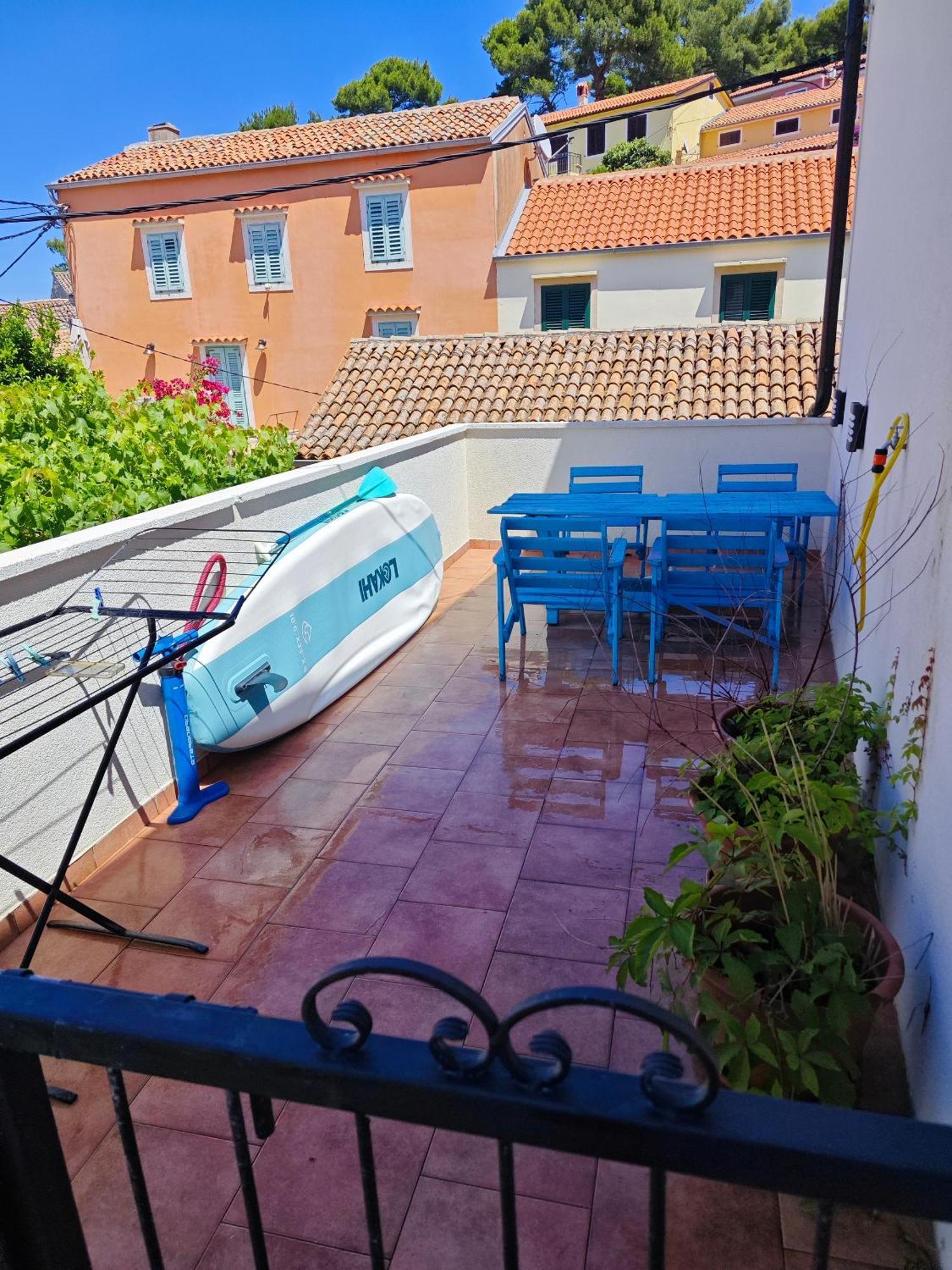 Apartments By The Sea Veli Losinj, Losinj - 8031 Veli Lošinj Exterior foto